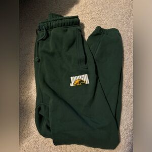 Men’s Nike Jordan Sweatpants size medium